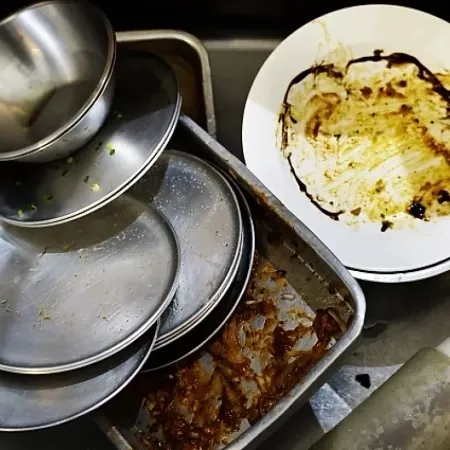 Общая посуда и гепатит в офисе