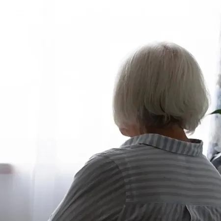 Ночные симптомы деменции — ранние признаки и советы по уходу